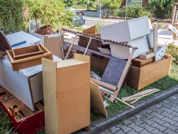 Best Construction Debris Removal  in Bowling Green, FL