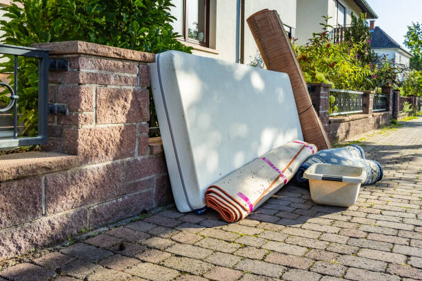 Best Junk Hauling Services  in Bowling Green, FL